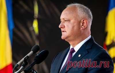 Додон: Молдавию под давлением Запада превращают в анти-Россию по примеру Украины. В ситуации раскола молдавского общества это может привести к большой беде, отметил лидер оппозиционной Партии социалистов