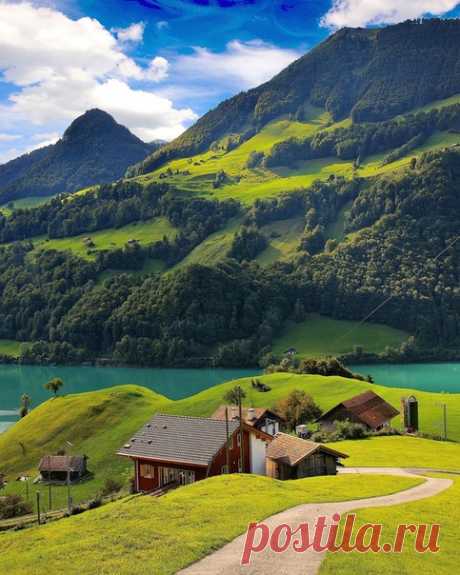 Местоположение:

 Switzerland