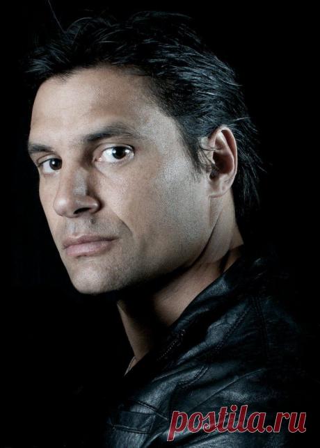 Ману Беннетт