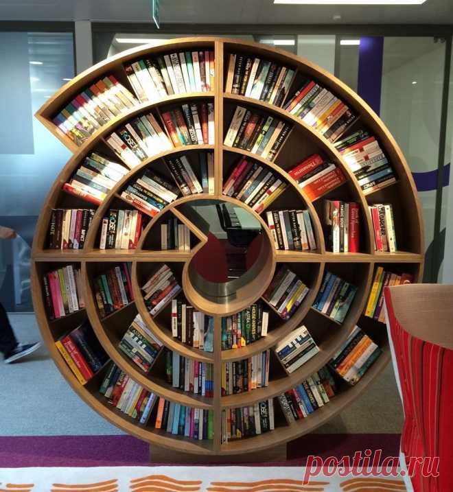 Креативный книжный шкаф