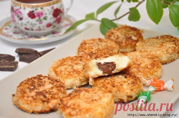 Вкуснейшие сырники с шоколадной начинкой и в панировке из овсяных хлопьев!