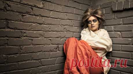 Психиатр Шуров раскритиковал тренд на «дуркинг» среди молодёжи. Главный врач частной психиатрической клиники доктора Шурова, психиатр, нарколог Василий Шуров критически высказался о моде на «дуркинг» среди молодого поколения. Читать далее