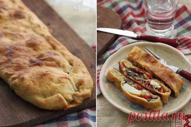 Закрытый овощной пирог с сыром и грибами | ЕДА Инфо