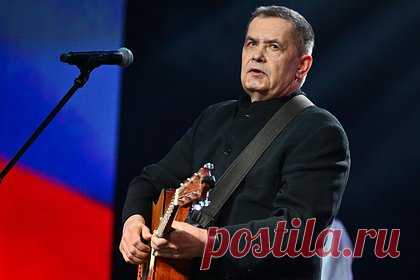 Песню «Любэ» предложили внести в школьную программу