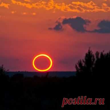 Затме-е-е-е-ение.