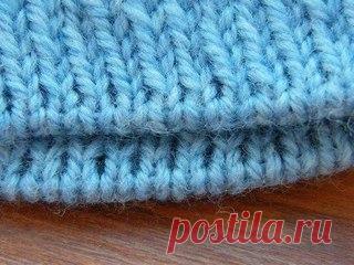 Набор петель спицами волшебный, при котором край изделия как промышленный  
Он более плотный, чем край, набранный обычным способом, но его эластичность зависит от толщины спиц.
Чем больше диаметр спиц, на которые набираем петли, тем более эластичным будет край изделия.
Показать полностью…