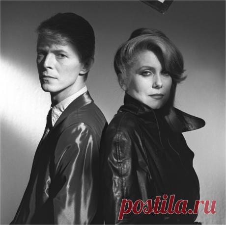 David Bowie and Catherine Deneuve on the set of "The Hunger", directed by Tony Scott, 1983