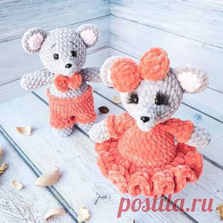 PDF Мышата крючком. FREE crochet pattern; Аmigurumi animal patterns. Амигуруми схемы и описания на русском. Вязаные игрушки и поделки своими руками #amimore - Мышь, мышка из плюшевой пряжи, плюшевый мышонок, крыса.