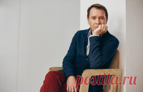Евгений Миронов отмечает 53-летие: творческие успехи и личная жизнь знаменитого актёра