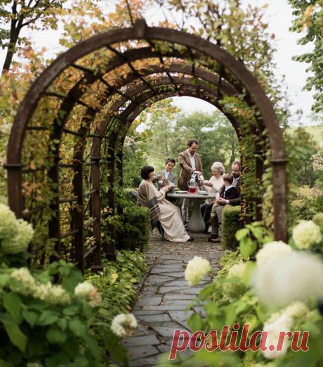 Ландшафный дизайн: фото французского сада Александра Гривко в Пскове | Радости жизни | Новости | VOGUE