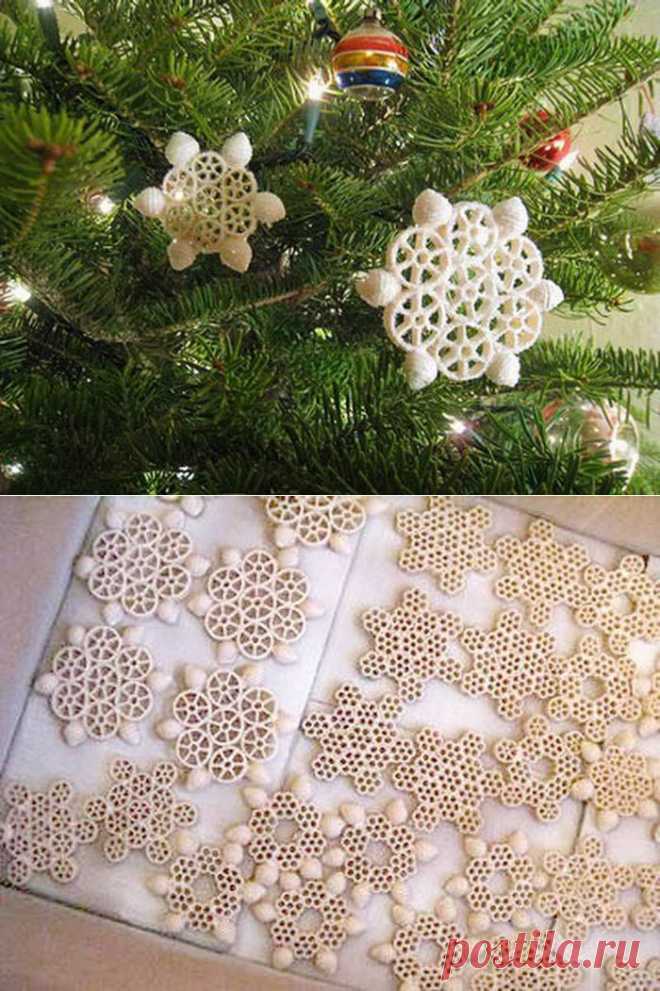 .....Снежинки из макарон.......