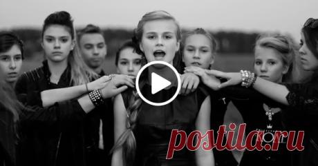 Кавер на композицию Виктора Цоя «Кукушка» в исполнении 12-летней Даши Волосевич 🎤🎵 Вот это голос – даже дыхание перехватило! Цой был бы доволен!