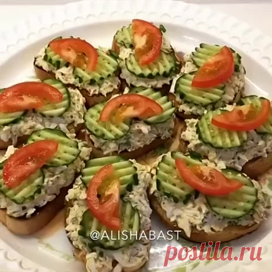БУТЕРБРОДЫ НА ПРАЗДНИЧНЫЙ СТОЛ ( рецепт )