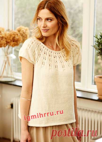 Сообщество Мир вязания- Идеи, схемы вязания и мастер-классы по вязанию крючком и спицами. Вяжите вместе с нами!
ЛЕТНИЙ СВЕТЛЫЙ ТОП С АЖУРНОЙ КОКЕТКОЙ.

Топ свободного силуэта, с короткими рукавами и круглой кокеткой, выполненной сквозным узором, – элегантная комфортная модель для летнего сезона
Размеры: S (М) L (XL)
Ширина изделия по обхвату груди: 90 (95) 100 (106) см.
Длина изделия: около 56 (57) 57 (58) см.

Вам потребуется: 7 (7) 8 (8) мотков светло-желтой пряжи (50% х...