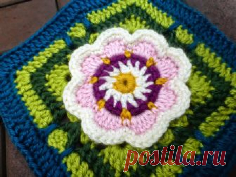 Квадратный мотив МК