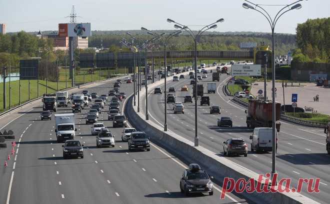 Есть ли жизнь на МКАДе: как изменилась главная автомагистраль Москвы. Московская кольцевая автодорога (МКАД) занимает одно из важнейших звеньев в транспортном каркасе столицы и является ее главной внутригородской магистралью.