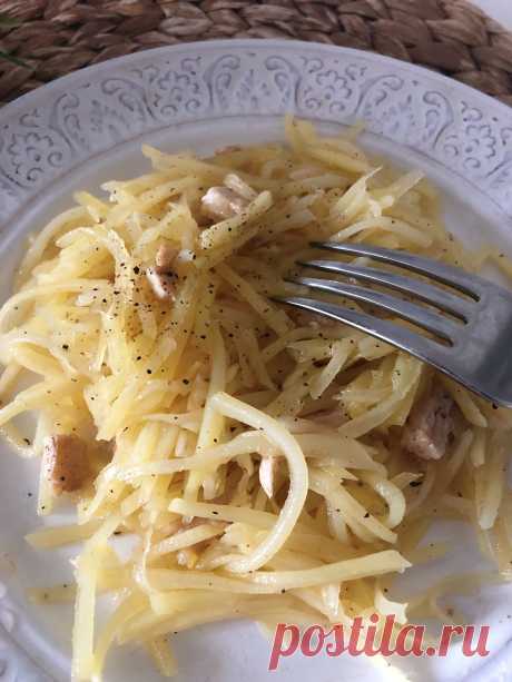 Салат картошка по - корейски с мясом - быстрый рецепт с фото Для всех любителей острых корейских салатиков предлагаем вкусный рецепт - салат картошка - по -корейски.  Этот вкусный, сытный и быстрый 