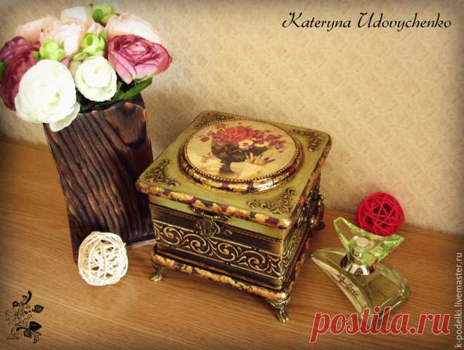 Шкатулочка для украшений 