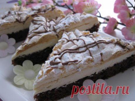 Пирожное с меренгой