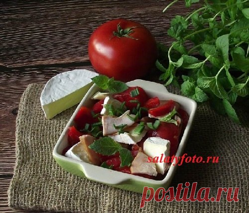 Рецепт необычного салата с копченой курицей и сыром камамбер