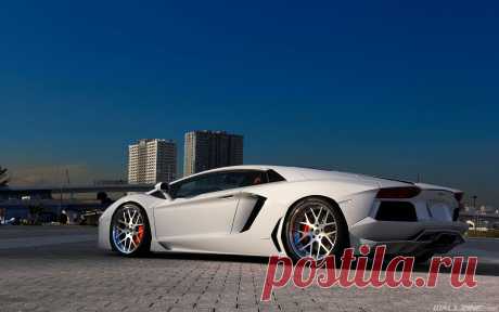 Lamborghini Aventador lp700-4