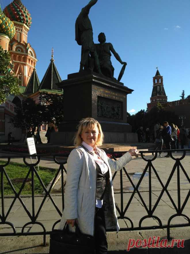 "Самое дорогое у человека - это жизнь. Она дается ему один раз, и прожить ее надо так, чтобы не было мучительно больно за бесцельно прожитые годы, чтобы не жег позор за подленькое и мелочное прошлое и чтобы, умирая, смог сказать: вся жизнь и все силы были отданы самому прекрасному в мире - борьбе за освобождение человечества" /Н.А. Островский /
Я думаю все мы прекрасно знаем эту цитату!
Эти слова вечны, в любые времена!
Кто согласен, ставьте лайки, пишите свои коммент