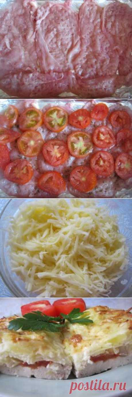 Курица запеченная под тертым картофелем