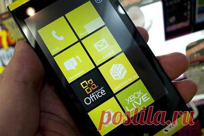 Бывший топ-менеджер Microsoft назвал причины провала Windows Phone. Бывший руководитель Windows Phone Брэндон Уотсон назвал причины провала смартфона от Microsoft. Экс-сотрудник компании заявил, что смартфон от Microsoft не выдержал конкуренции. «Мы вели тяжелую борьбу, пытаясь заставить операторов связи предлагать наши телефоны своим продавцам», — заключил Уотсон.