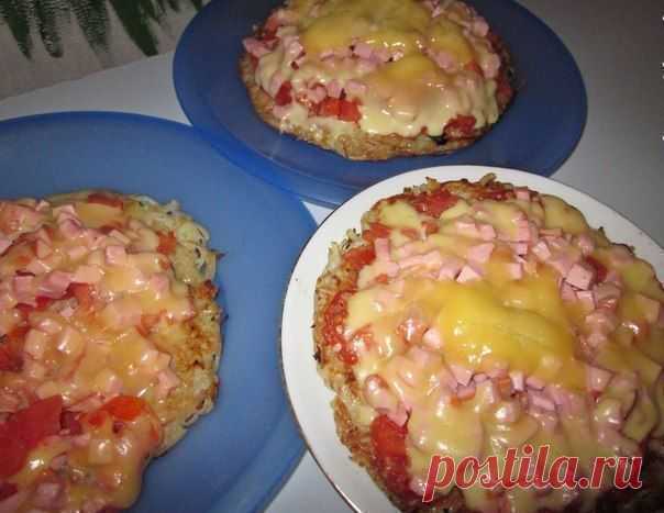 Картофельная пицца на сковороде.