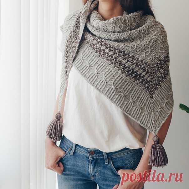 Две треугольные шали с одним рисунком Braid Shawl by Irene Lin