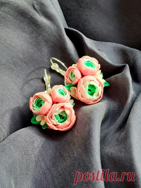 Серьги ручной работы из полимерной глины &quot;Rose ranunculus&quot;
Автор: Екатерина Гукова