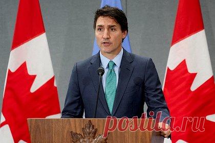 Пропалестинские активисты вынудили премьера Канады сбежать из ресторана. Пропалестинские активисты вынудили премьер-министра Канады Джастина Трюдо покинуть ресторан, в котором он ужинал. Инцидент произошел в Ванкувере. Отмечается, что протестующие громко потребовали от политика немедленно покинуть свой пост, обвинив его в истреблении детей.