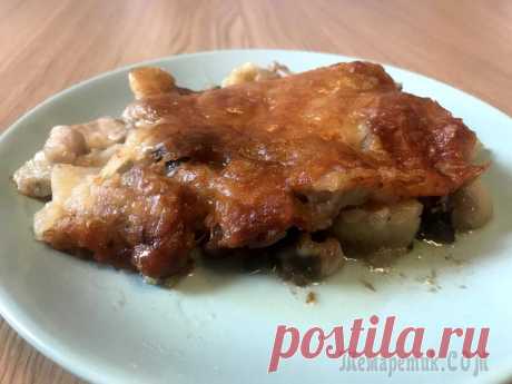 Запеканка с грибами, курицей и картофелем. Вкусный ужин и отличное блюдо к празднику Что же приготовить на ужин или как удивить гостей? Я легко отвечу на эти вопросы! Очень простой и доступный рецепт порадует вас и вашу семью, а гости будут просить рецепт :)Нежное куриное филе, молочн...