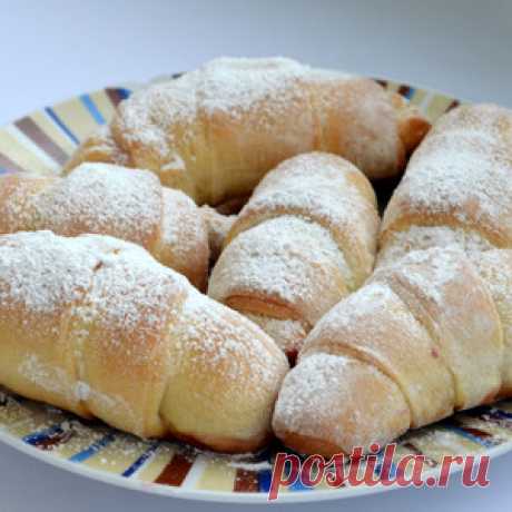 Рогалики с вишней