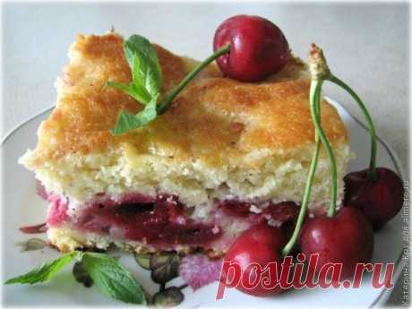 👌 Дрожжевой пирог с вишней, рецепты с фото Вкусный рецепт Дрожжевой пирог с вишней, пошаговый, с фото и отзывами 👍 Блюда из теста, Рецепты сладостей, Блюда из фруктов, Пирог с вишней, Рецепты с вишней, Выпечка из дрожжевого теста