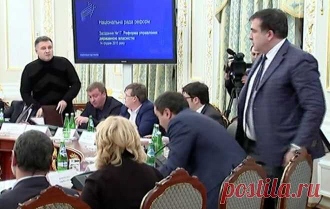 МИД России, украинские и зарубежные СМИ прокомментировали конфликт Авакова и Саакашвили | МК - Лондон
