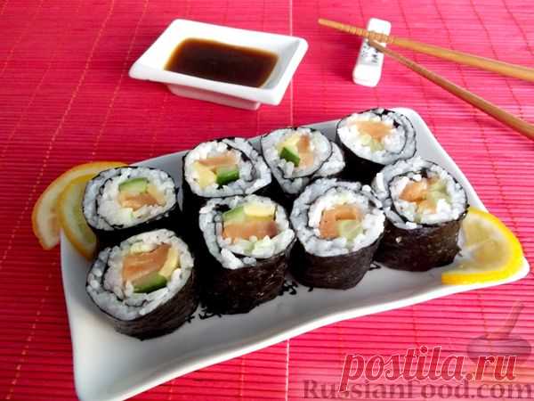 Рецепт: Роллы с семгой, сыром и огурцом на RussianFood.com