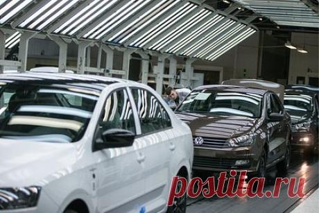 Суд отказал в аресте активов Volkswagen по иску ГАЗа. Арбитражный суд Нижегородской области не стал арестовывать активы немецкого автоконцерна Volkswagen по второму иску Горьковского автозавода (ГАЗ) на сумму 28,4 миллиарда рублей. При этом по существу дело еще не рассмотрено, следующее заседание назначено на 7 июня 2023 года.