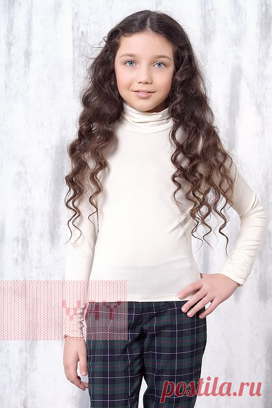 Школьная форма от марки VAY. Школьная водолазка от VAY (артикул ВК-19Д), цветовое решение молоко. Ещё больше школьной формы марки ВЭЙ на наших сайтах. Официальное представительство бренда VAY: купить в розницу в магазине Согревай.ру https://www.sogrevay.ru, оптовые закупки на Ньювэй.ру https://www.newvay.ru