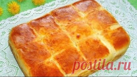 Бързо, лесно, вкусно- този тутманик ще ви стане любим! Продукти: 200 гр. сирене 350 гр. брашно 170 гр. масло 1 яйце 1 жълтък 1/4 ч.л. сол 1/2 ч.л. захар 200 мл прясно мляко 1,5 ч.л. суха мая Приготвяне: Разтворете в топлото мляко захарта и сухата мая. Добавете яйцето, солта, 50 гр. меко масло, пресятото брашно. […]