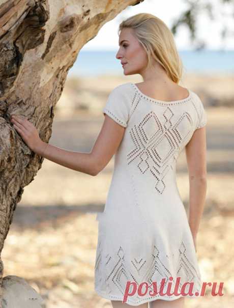 Летнее платье реглан Фелисе с узорчатыми ромбами из славянских оберегов спицами – схемы вязания с описанием