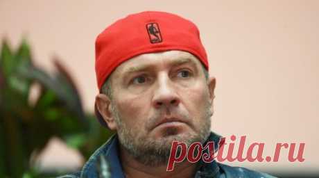 Авербух вспомнил, как Костомаров впервые вышел к нему на протезах. Режиссёр и постановщик ледовых шоу Илья Авербух вспомнил их первую встречу с фигуристом Романом Костомаровым после выписки спортсмена из больницы. Читать далее