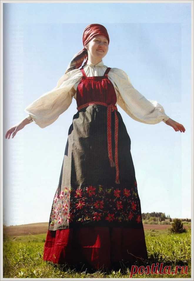 Русский праздничный костюм Пермской земли