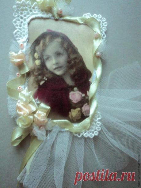 Текстильная винтажная брошь с фото принтом. МК too much