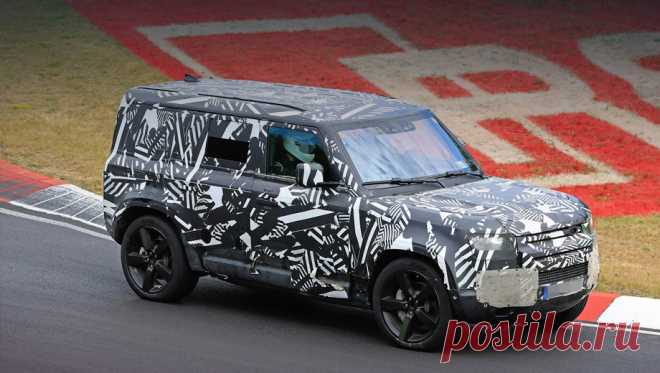 Раскрыты спецификации нового внедорожника Land Rover Defender Ушлые ребята с форума Disco4.com сфотографировали на телефон слайды с внутренней презентации «второго» Дефендера. Раскрылось практически всё: сроки