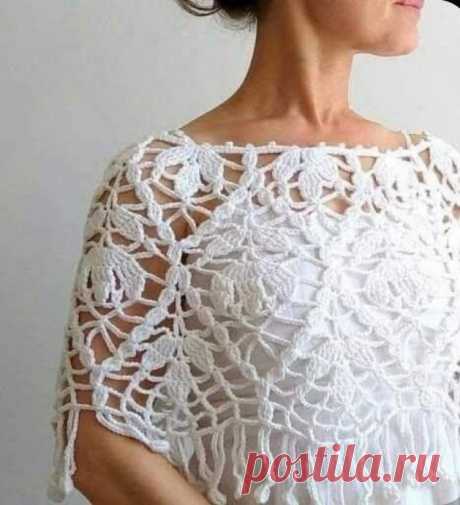 Ажурная пелерина крючком