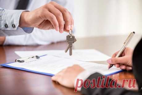 Как проходит сделка купли-продажи квартиры, этапы сделки.

Любые сделки с недвижимостью нужно оформлять правильно, ведь в данном случае рискуют обе стороны. Купля-продажа квартиры происходит поэтапно и с соблюдением установленных правил. Документы составленные с нарушениями, наличие обременения или любая другая мелочь легко может спровоцировать расторжение сделки.