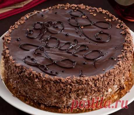Торт Прага: классический рецепт, ингредиенты, состав, калорийность, цена, вес, фото, история торта, пошаговый рецепт приготовления шоколадного торта Прага со сгущенкой в домашних условиях - Кондитер Клуб