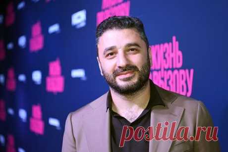 Сарик Андреасян отменил интервью Собчак после ее участия в вечеринке Ивлеевой. Российско-армянский режиссер Сарик Андреасян рассказал, что отменил запланированное на февраль интервью с телеведущей Ксенией Собчак после ее участия в голой вечеринке блогерши Анастасии Ивлеевой. Андреасян назвал удивительным то, что «&quot;богема&quot; не чувствует берега» и не понимает, что происходит в мире.