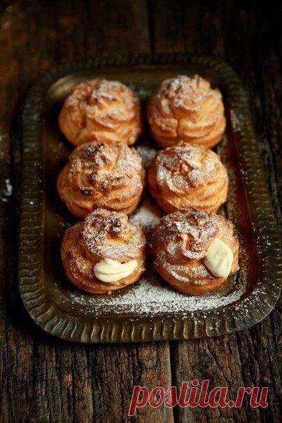 Эклеры с творожным кремом